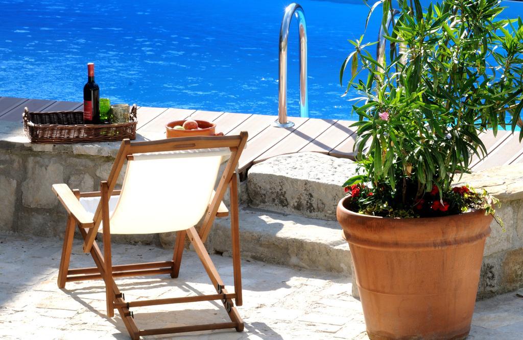 Holiday Homes Poli Svetega Antona Gracisce Экстерьер фото