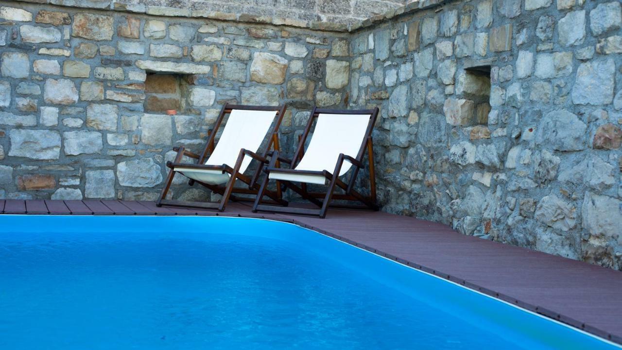 Holiday Homes Poli Svetega Antona Gracisce Экстерьер фото