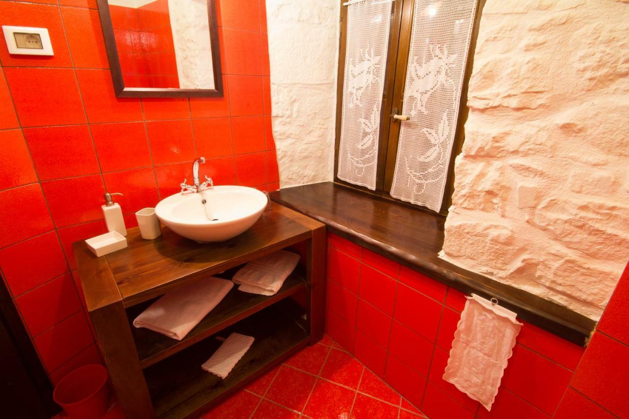 Holiday Homes Poli Svetega Antona Gracisce Экстерьер фото